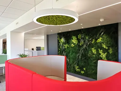 Le mur de mousse : décoratif et phonique